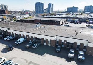 120 Midwest Rd, Toronto, ON à louer Photo du bâtiment- Image 1 de 3