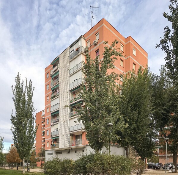 Calle Palmas, 14, Móstoles, Madrid à louer - Photo principale - Image 1 de 2