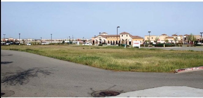 861 Sterling Pky, Lincoln, CA à vendre - Photo du bâtiment - Image 2 de 3