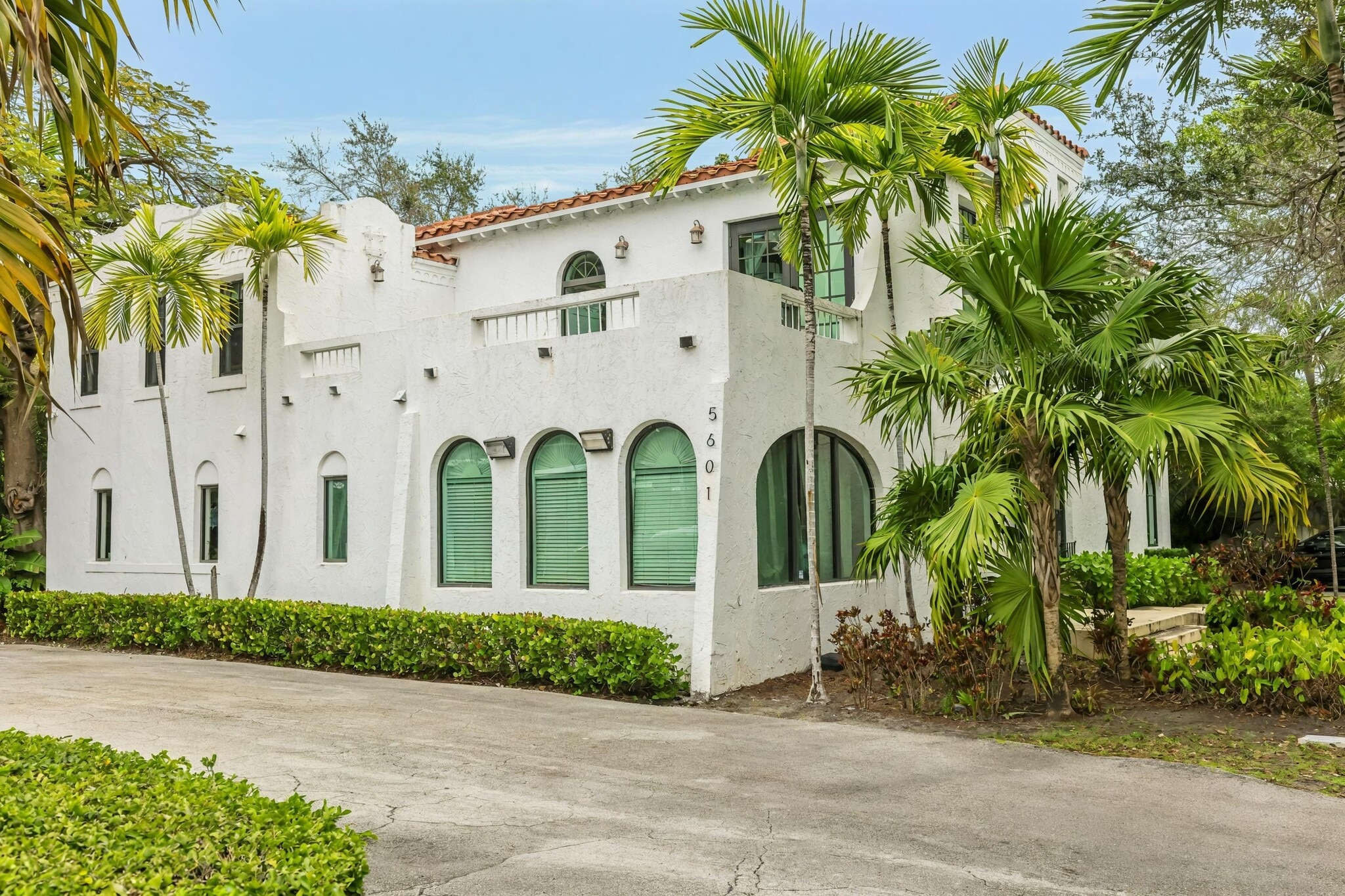 5601 Biscayne Blvd, Miami, FL à louer Photo du bâtiment- Image 1 de 39