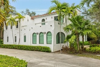 5601 Biscayne Blvd, Miami, FL à louer Photo du bâtiment- Image 1 de 39