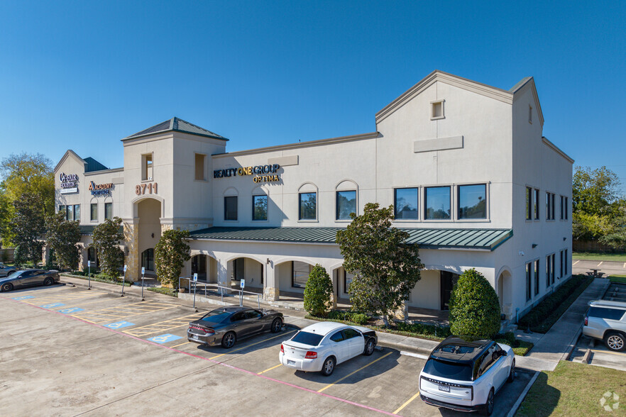 8711 Highway 6 N, Houston, TX for lease - Building Photo - Image 1 of 12