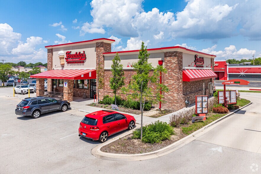 556 E North Ave, Glendale Heights, IL à vendre - Photo du bâtiment - Image 2 de 4