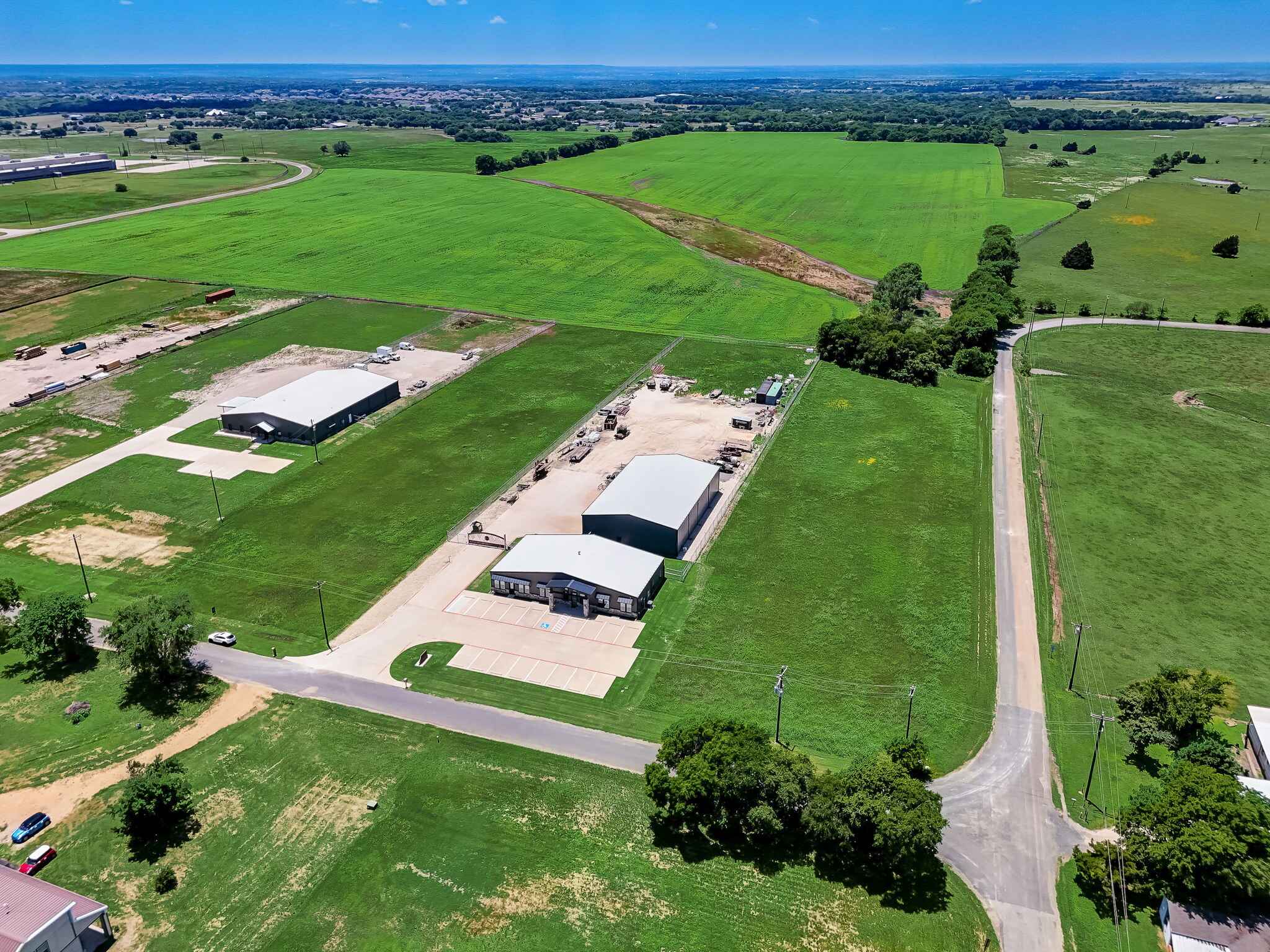 421 Hoyt Rd, Waxahachie, TX à vendre Photo du b timent- Image 1 de 1