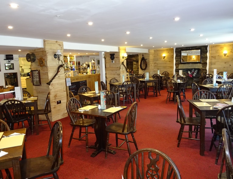 Fore St, Tintagel for sale - Interior Photo - Image 3 of 8