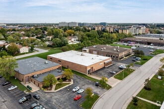 10 Eisenhower Ln N, Lombard, IL - Aérien Vue de la carte - Image1