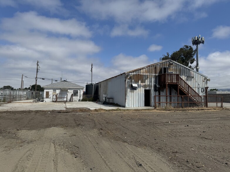 4901 Tidewater Ave, Oakland, CA for lease - Building Photo - Image 1 of 5