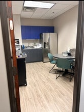 1760 S Stemmons Fwy, Lewisville, TX à louer Photo intérieure- Image 2 de 7