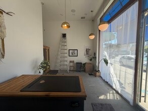 342 S La Brea Ave, Los Angeles, CA à louer Photo intérieure- Image 1 de 2