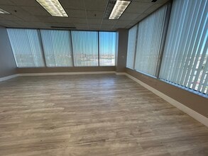 4801 Southwick Dr, Matteson, IL for lease Building Photo- Image 1 of 1