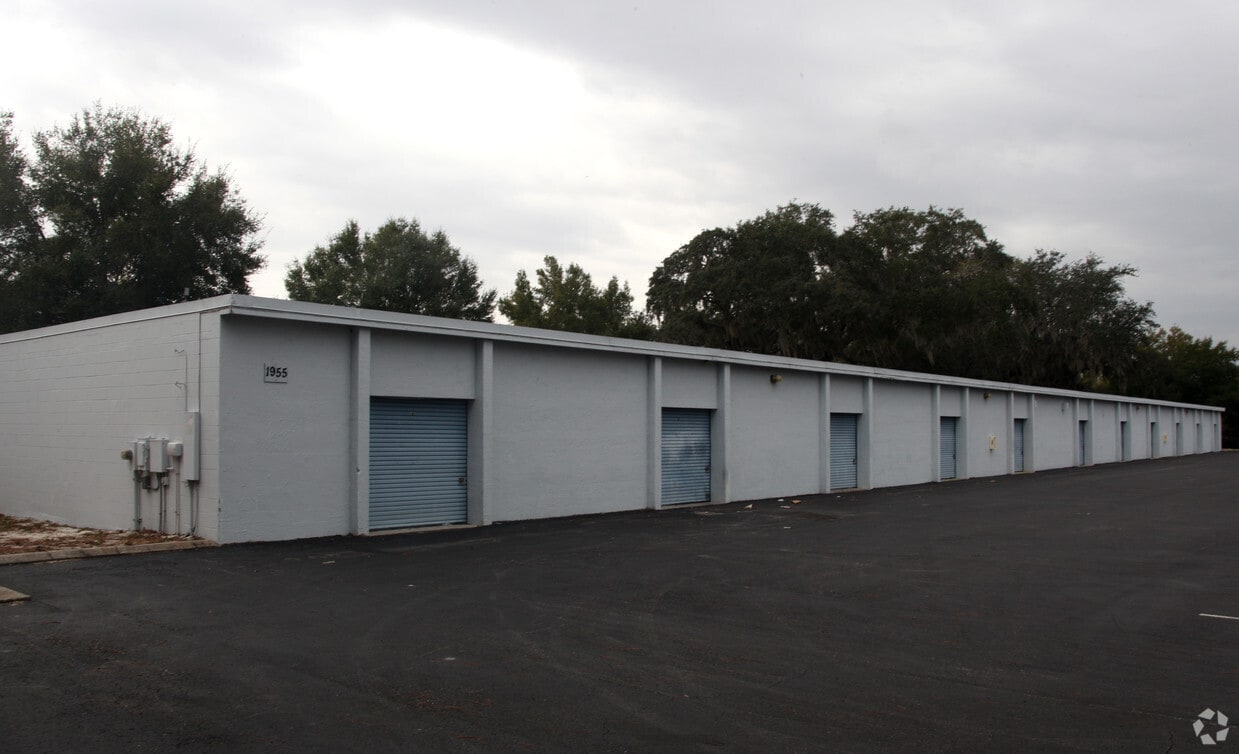 1903-1949 W Brandon Blvd, Brandon, FL for lease Building Photo- Image 1 of 2