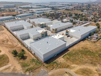 Plus de détails pour Old 215 Frontage Rd & Alessandro Blvd, Moreno Valley, CA - Industriel à louer