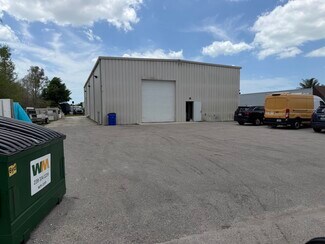 Plus de détails pour 11575 Marshwood Ln, Fort Myers, FL - Industriel à vendre