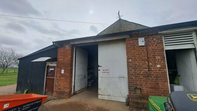 Plus de détails pour Lovell Rd, Oakley - Industriel à louer