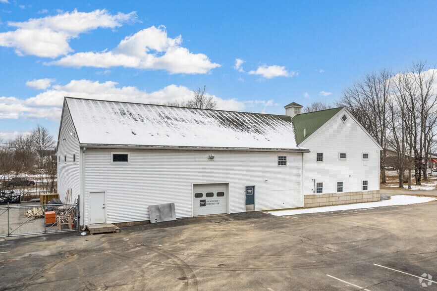 655 Riverside St, Portland, ME à louer - Photo du bâtiment - Image 3 de 16