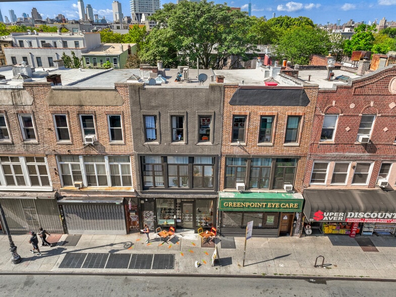 673 Manhattan Ave, Brooklyn, NY for sale - Building Photo - Image 3 of 7