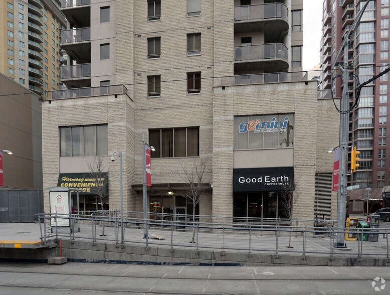 683 10th St SW, Calgary, AB à vendre - Photo du bâtiment - Image 3 de 60