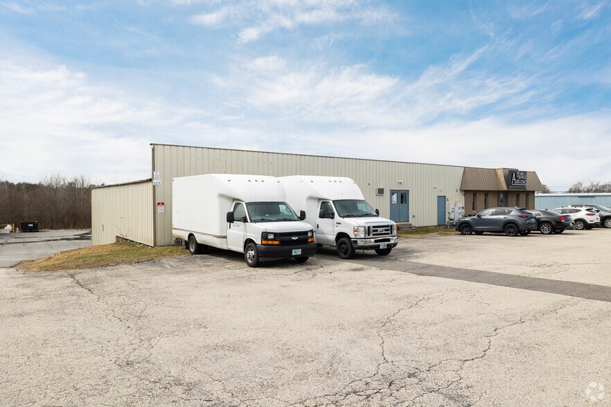 51 Harvey Rd, Londonderry, NH for lease - Building Photo - Image 2 of 5