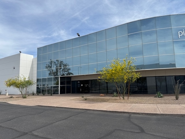 825 E University Dr, Phoenix, AZ for lease - Building Photo - Image 1 of 4