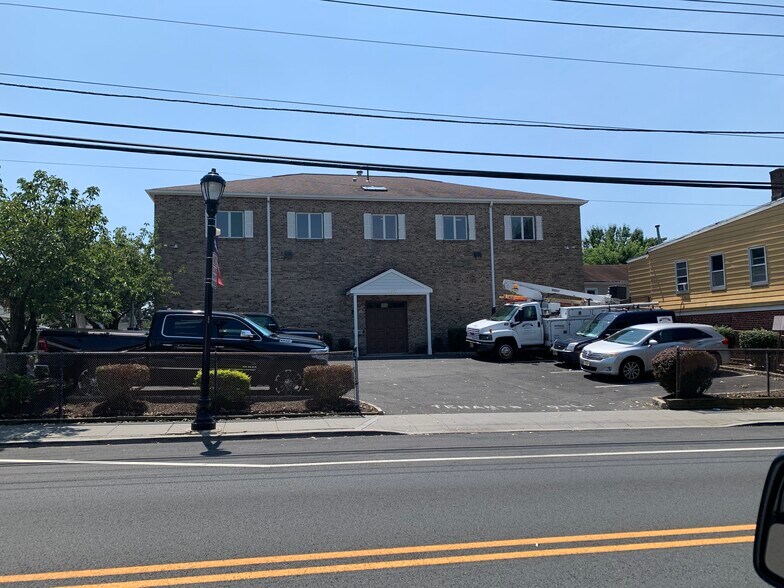 2107 Springfield Ave, Vauxhall, NJ à louer - Photo du bâtiment - Image 1 de 11