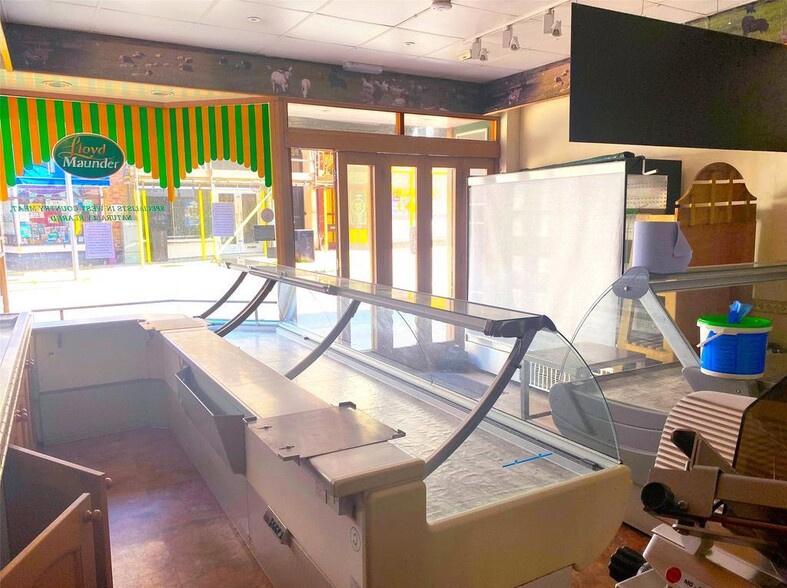 50 High St, Ilfracombe for sale - Building Photo - Image 3 of 11