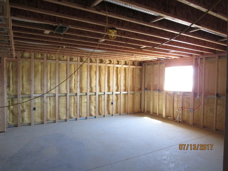 2635 High St, Killdeer, ND à vendre - Photo intérieure - Image 3 de 8