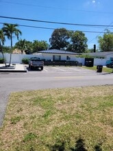 1702-1708 SW 20th St, Fort Lauderdale, FL for lease Interior Photo- Image 1 of 14