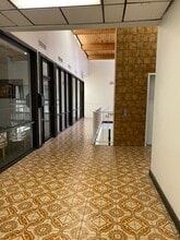 50 S Jones Blvd, Las Vegas, NV for lease Building Photo- Image 2 of 16