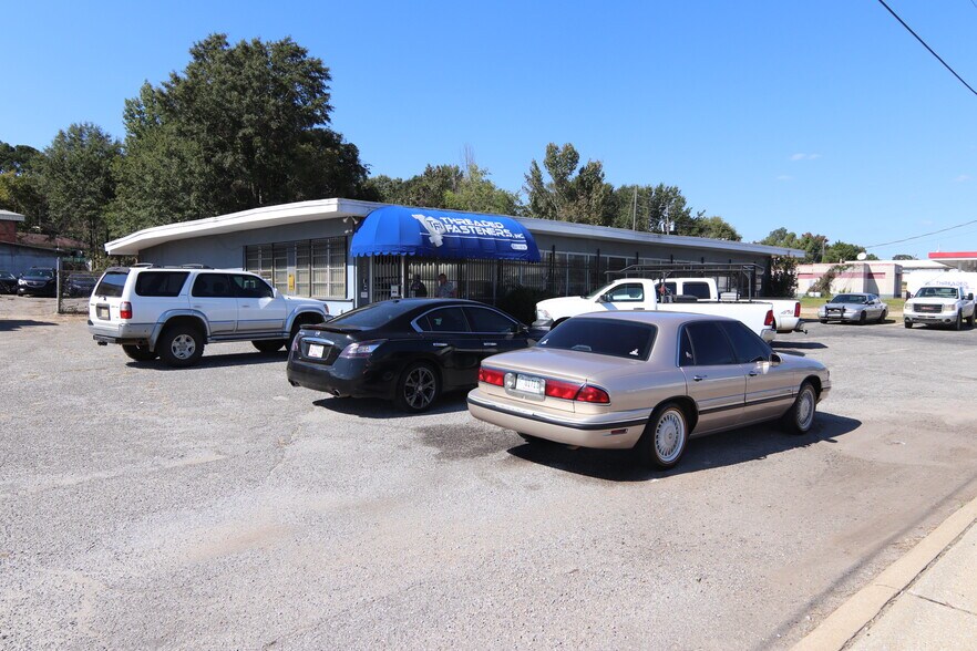 229 Highway 19 North, Meridian, MS à vendre - Photo du bâtiment - Image 2 de 4