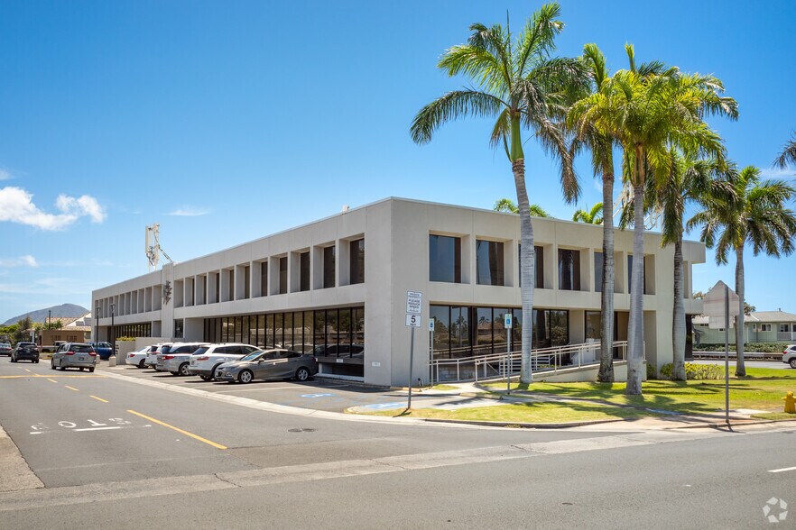 850 W Hind Dr, Honolulu, HI à louer - Photo du bâtiment - Image 2 de 7