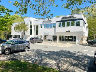 Plus de détails pour 5720 Creedmoor Rd, Raleigh, NC - Bureau à vendre
