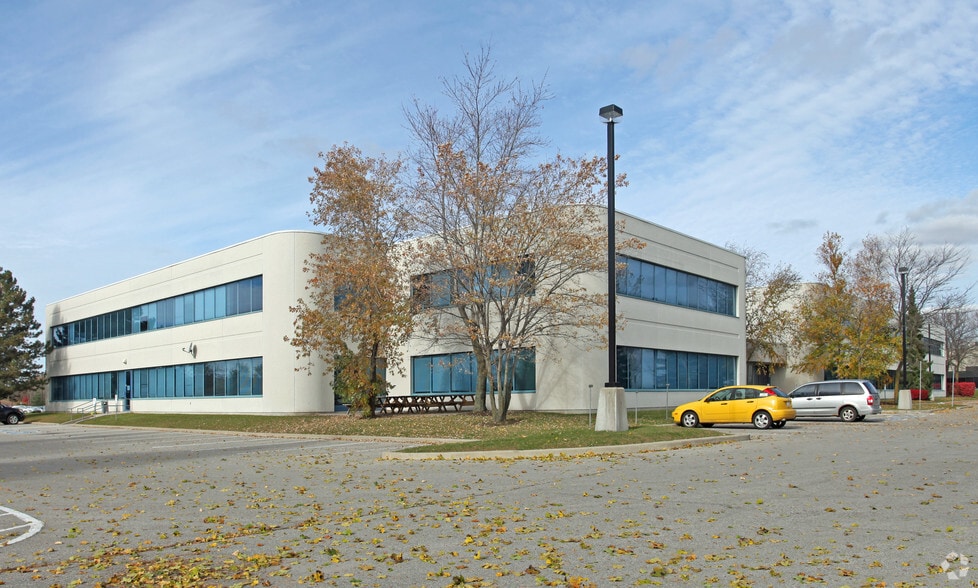 66 Leek Cres, Richmond Hill, ON for sale - Building Photo - Image 1 of 1