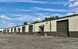 701-735 S 6th Ave, Mansfield, TX à vendre - Photo du bâtiment - Image 2 de 19