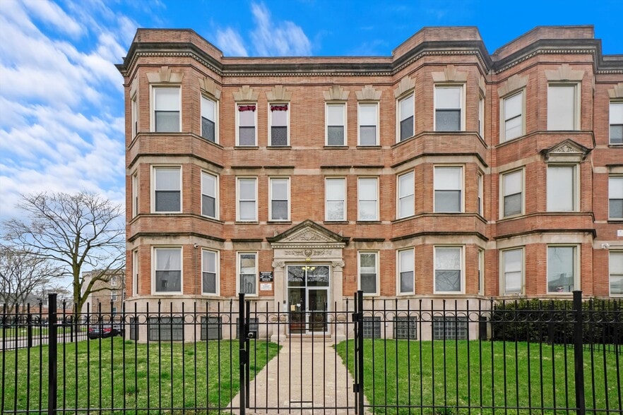 7152 S Emerald Ave, Chicago, IL for sale - Building Photo - Image 2 of 23