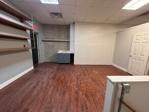 35 Crawford Cres, Milton, ON à louer Photo intérieure- Image 2 de 7