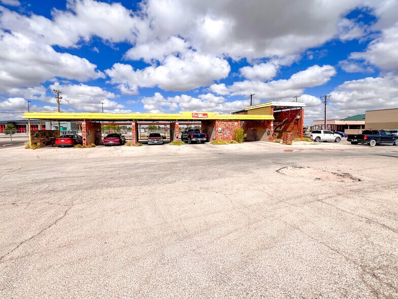 2143 42nd St, Odessa, TX à vendre - Photo du bâtiment - Image 2 de 10