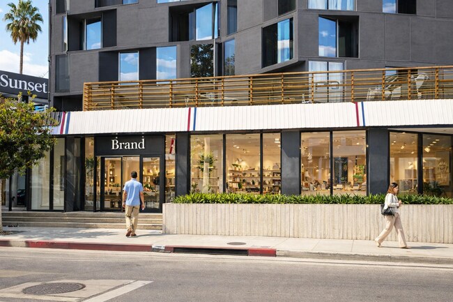 Plus de détails pour 8500 W Sunset Blvd, Los Angeles, CA - Commerce de détail à louer
