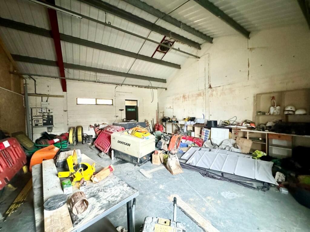 Garth Rd, Builth Wells, POW LD2 3NL - Unit 6D -  - Interior Photo - Image 1 of 2