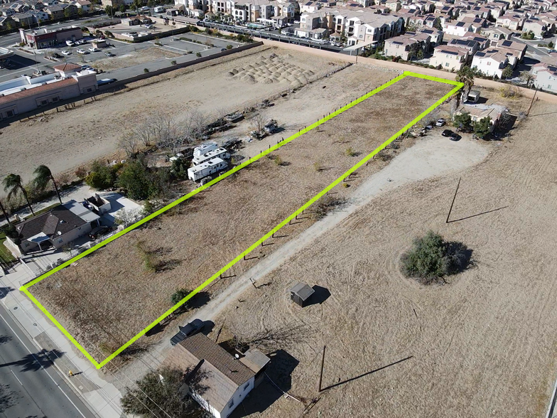 16198 Baseline Rd, Fontana, CA for sale - Aerial - Image 2 of 4