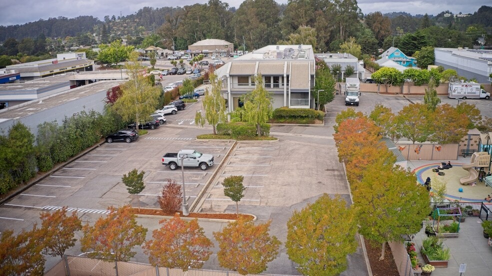 2880 Soquel Ave, Santa Cruz, CA à vendre - Photo du bâtiment - Image 2 de 6
