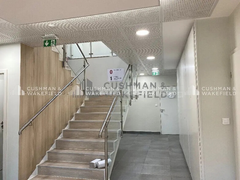 Office in Lingolsheim for lease - Interior Photo - Image 3 of 8