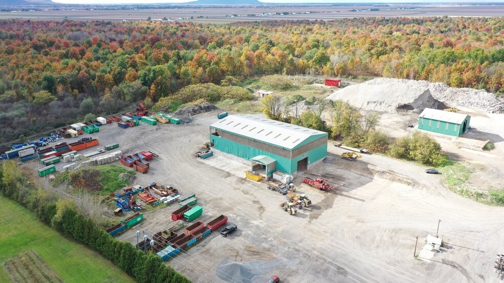 750 Grand Rang Saint-François, Saint-Pie, QC à vendre - Photo du bâtiment - Image 2 de 12