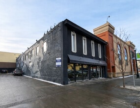 211 17th Ave SE, Calgary, AB à louer Photo du bâtiment- Image 1 de 4