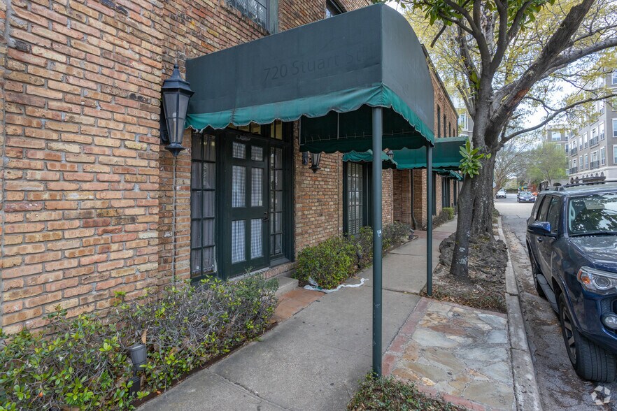 3303 Louisiana St, Houston, TX à louer - Photo du bâtiment - Image 3 de 15