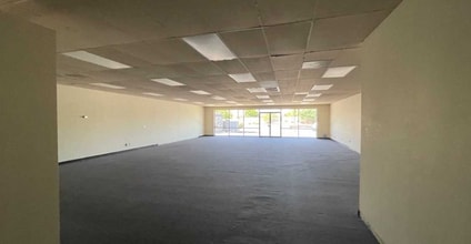 5555 E Bell Rd, Scottsdale, AZ for lease Interior Photo- Image 2 of 3