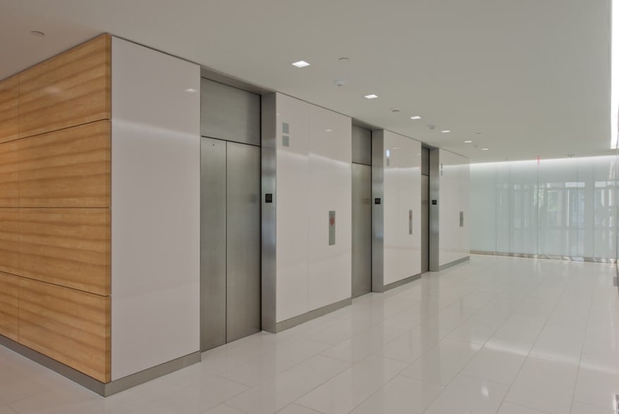 2000 14th St N, Arlington, VA for lease - Lobby - Image 2 of 16