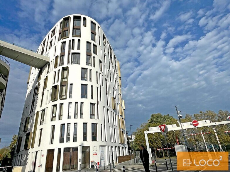 Rond Point Basso Cambo, Toulouse à vendre - Photo du bâtiment - Image 2 de 12