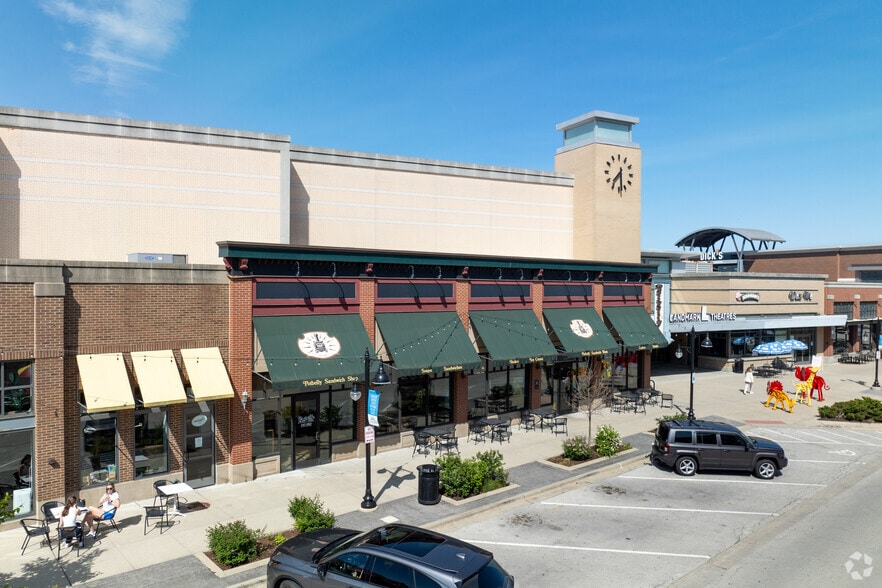 1850 Tower Dr, Glenview, IL for sale - Building Photo - Image 3 of 6
