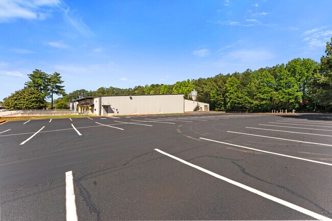 More details for 154 Industrial Park Cir, Lawrenceville, GA - Industrial for Lease