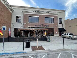 Plus de détails pour 623 Massachusetts St, Lawrence, KS - Commerce de détail à vendre